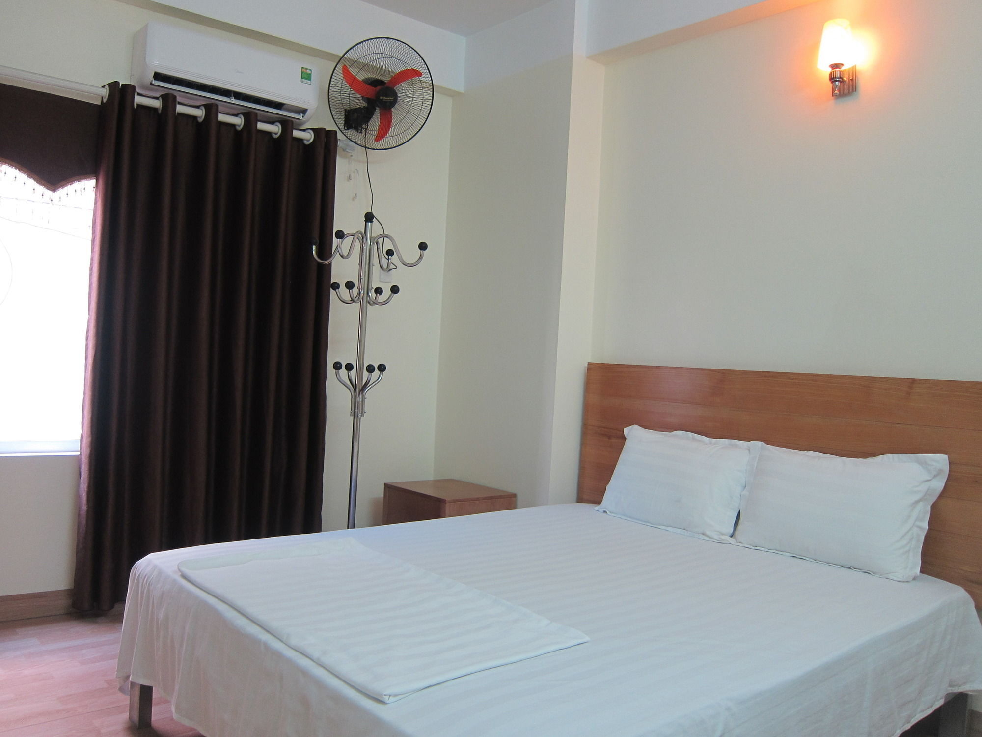Dragon Airport Hotel Noi Bai Esterno foto